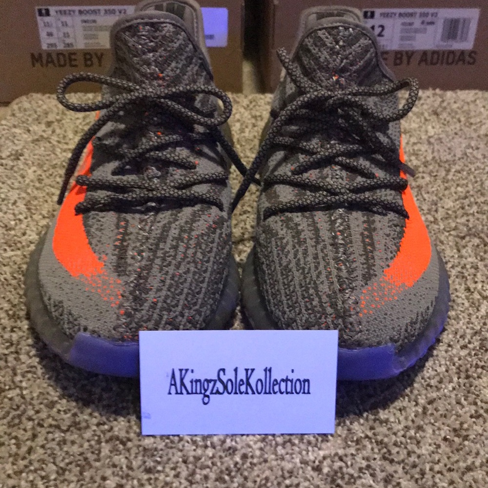 Yeezys Beluga